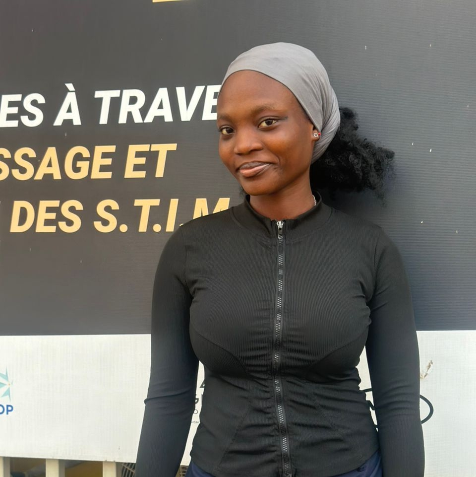 Zaenab OKE
